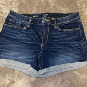 a.n.a Jean Shorts. Size 14.